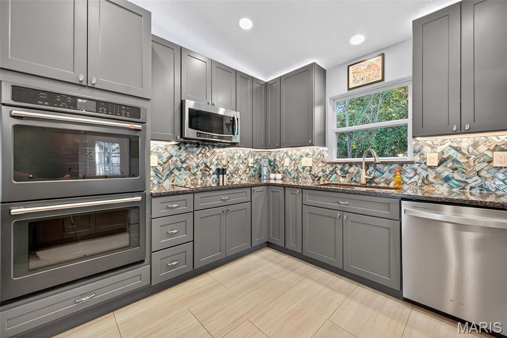 5404 Redbird Cove