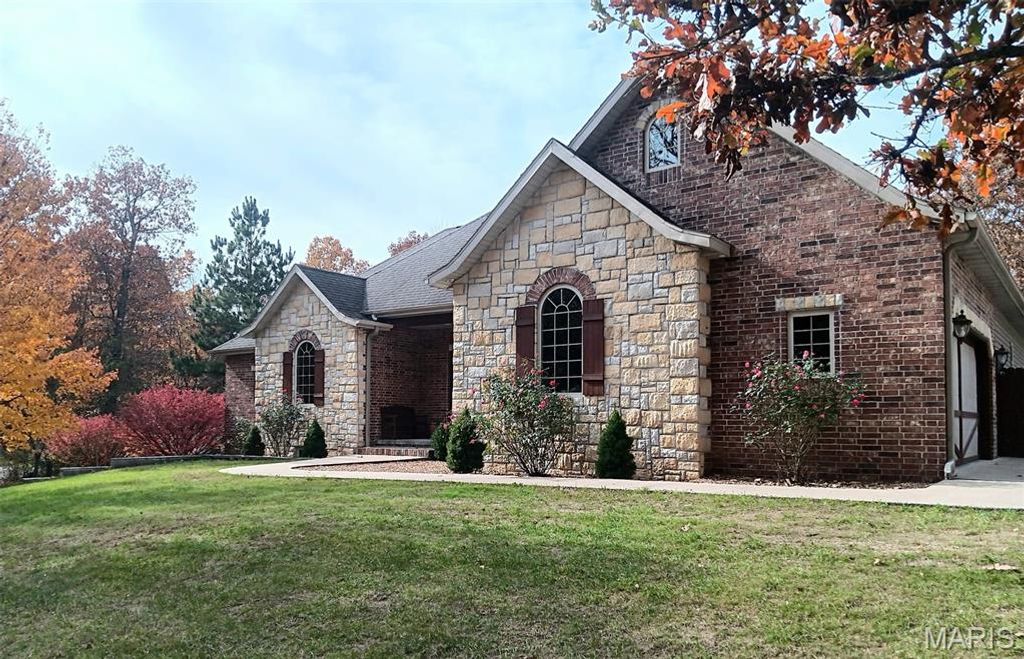 Photo of 24473 REMINGTON Lane, Lebanon, MO 65536 (MLS # 26024875)