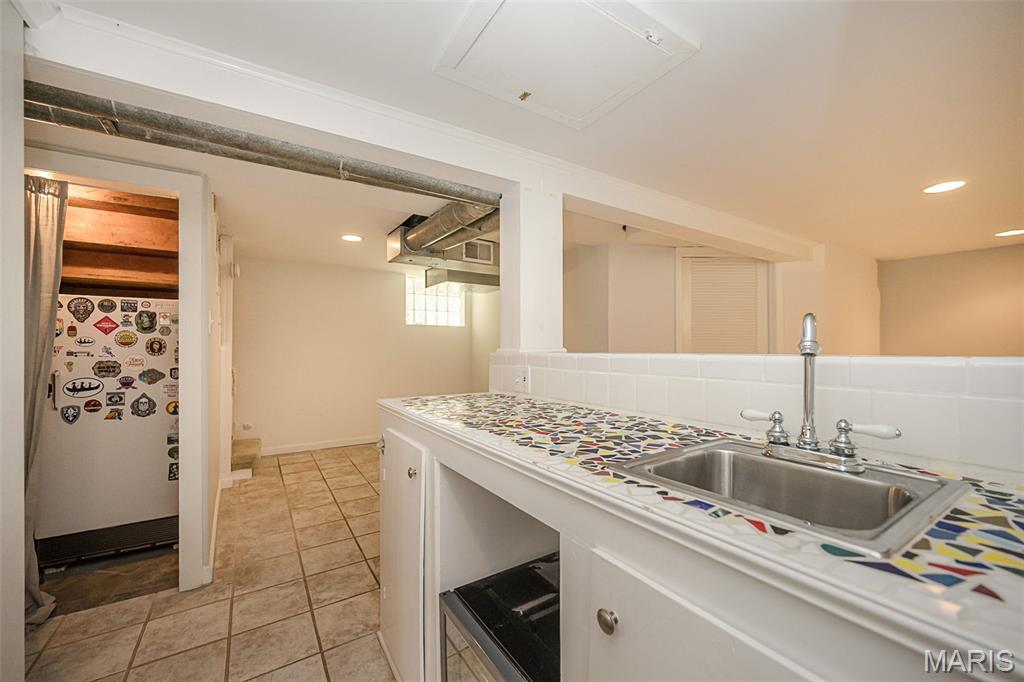 Twabrigs Add - Residential Lease