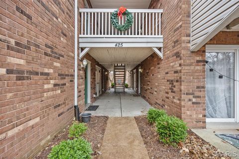 Tiny photo for 425 S Geyer Road #G, Kirkwood, MO 63122 (MLS # 25080370)