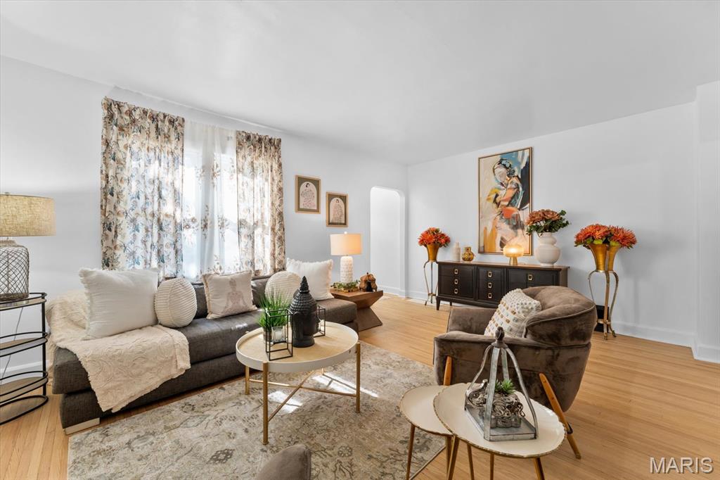 422 W 4th Street