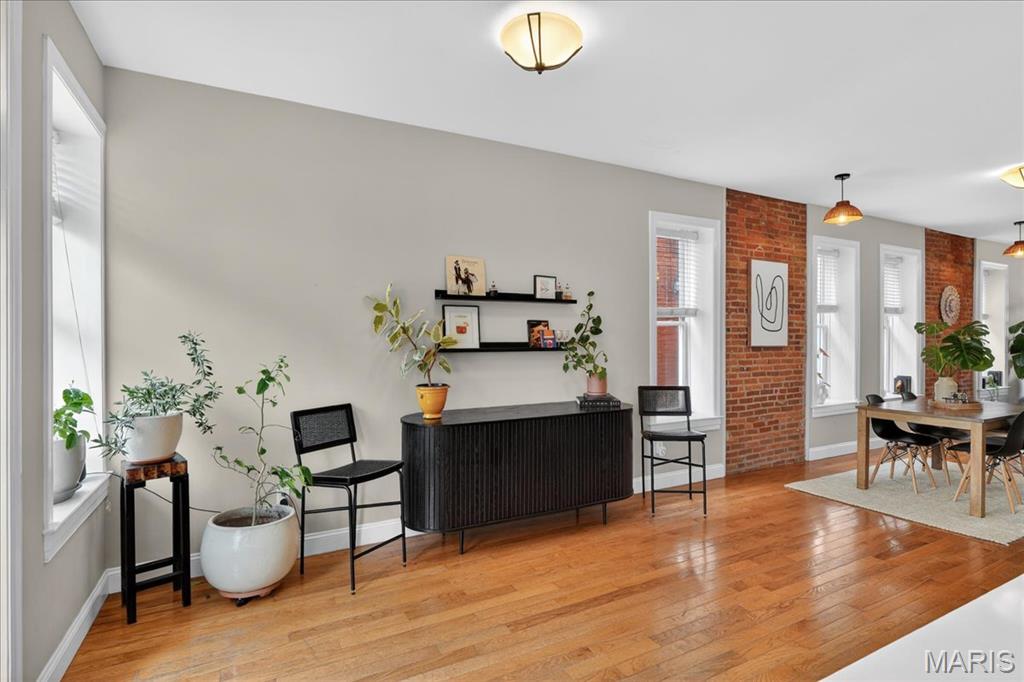2907-2909 Michigan Ave Twnh - Residential