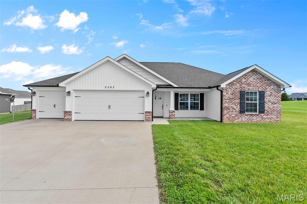 Photo of 2502 Oak Street, Jackson, MO 63755 (MLS # 26037398)