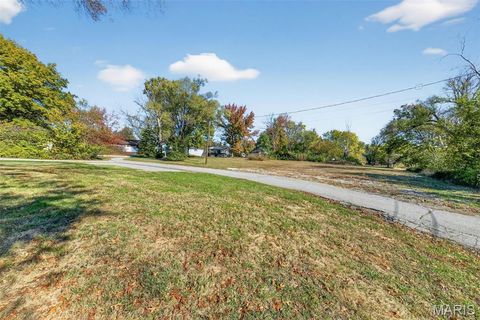 Tiny photo for 302 S Lincoln Drive, Troy, MO 63379 (MLS # 25074145)