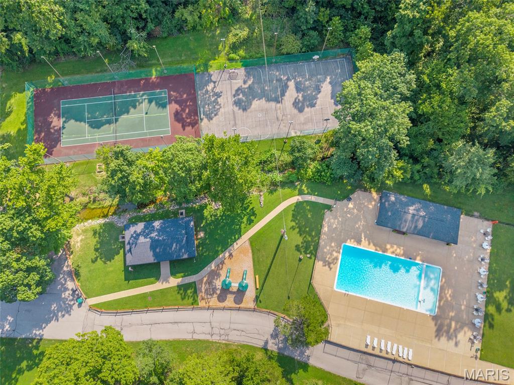5002 Circle Drive