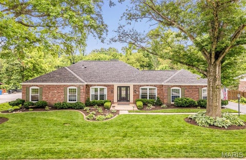 Photo of 51 High Valley Drive, Chesterfield, MO 63017 (MLS # 26032809)