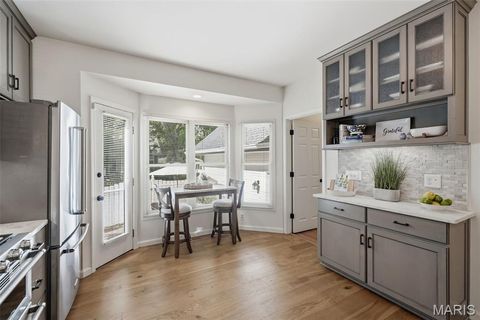 Tiny photo for 1131 Hawken Place, Webster Groves, MO 63119 (MLS # 26018667)