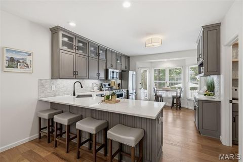 Tiny photo for 1131 Hawken Place, Webster Groves, MO 63119 (MLS # 26018667)