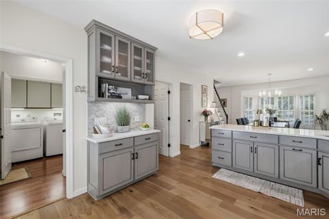 Tiny photo for 1131 Hawken Place, Webster Groves, MO 63119 (MLS # 26018667)