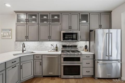 Tiny photo for 1131 Hawken Place, Webster Groves, MO 63119 (MLS # 26018667)