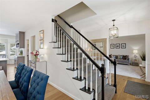 Tiny photo for 1131 Hawken Place, Webster Groves, MO 63119 (MLS # 26018667)