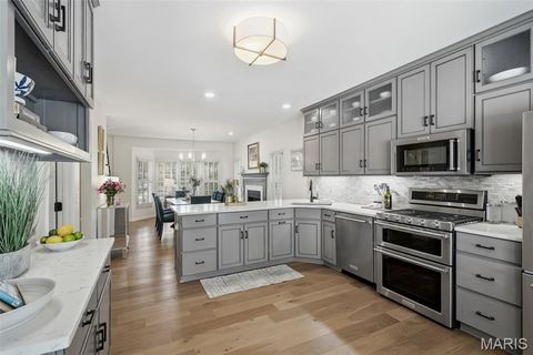 Tiny photo for 1131 Hawken Place, Webster Groves, MO 63119 (MLS # 26018667)
