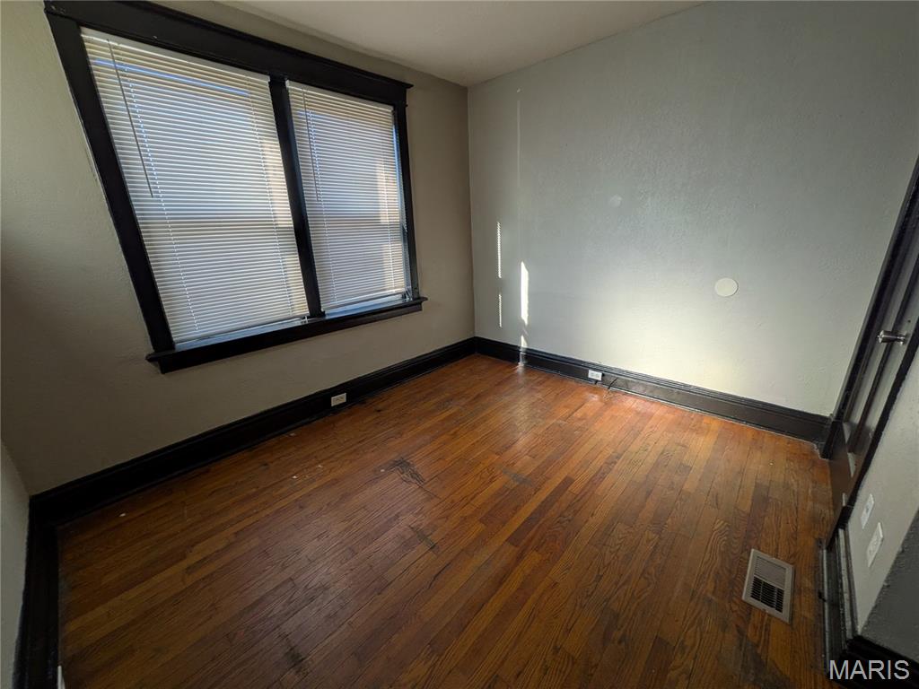 Grand Gravois Park - Residential Income