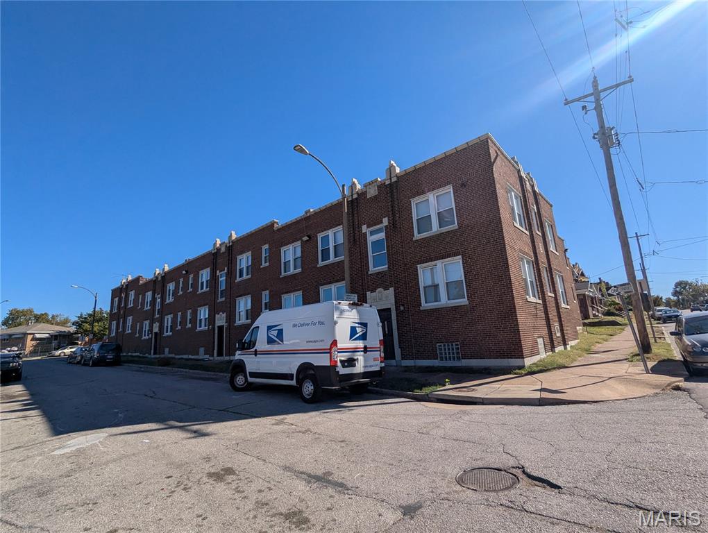 Grand Gravois Park - Residential Income
