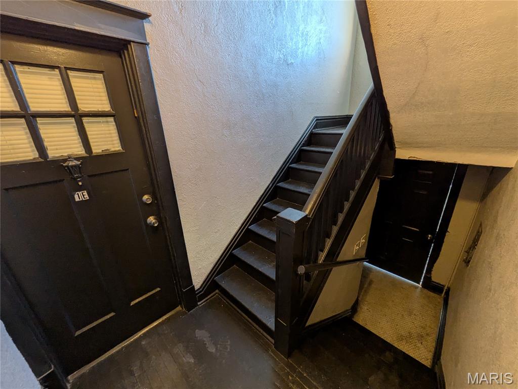 Grand Gravois Park - Residential Income