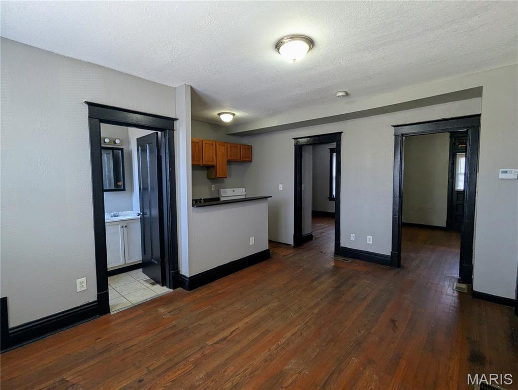 Grand Gravois Park - Residential Income