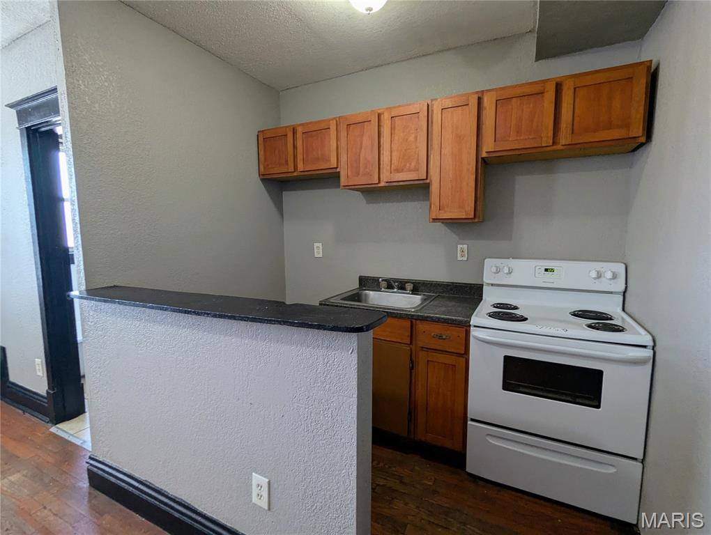 Grand Gravois Park - Residential Income