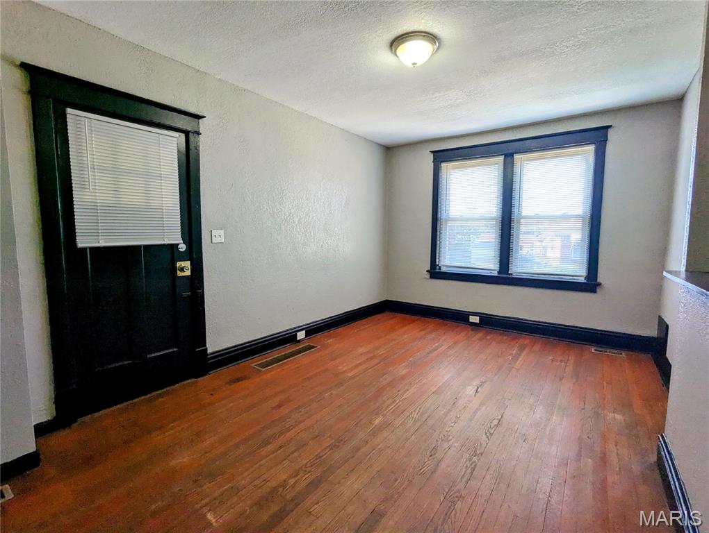 Grand Gravois Park - Residential Income