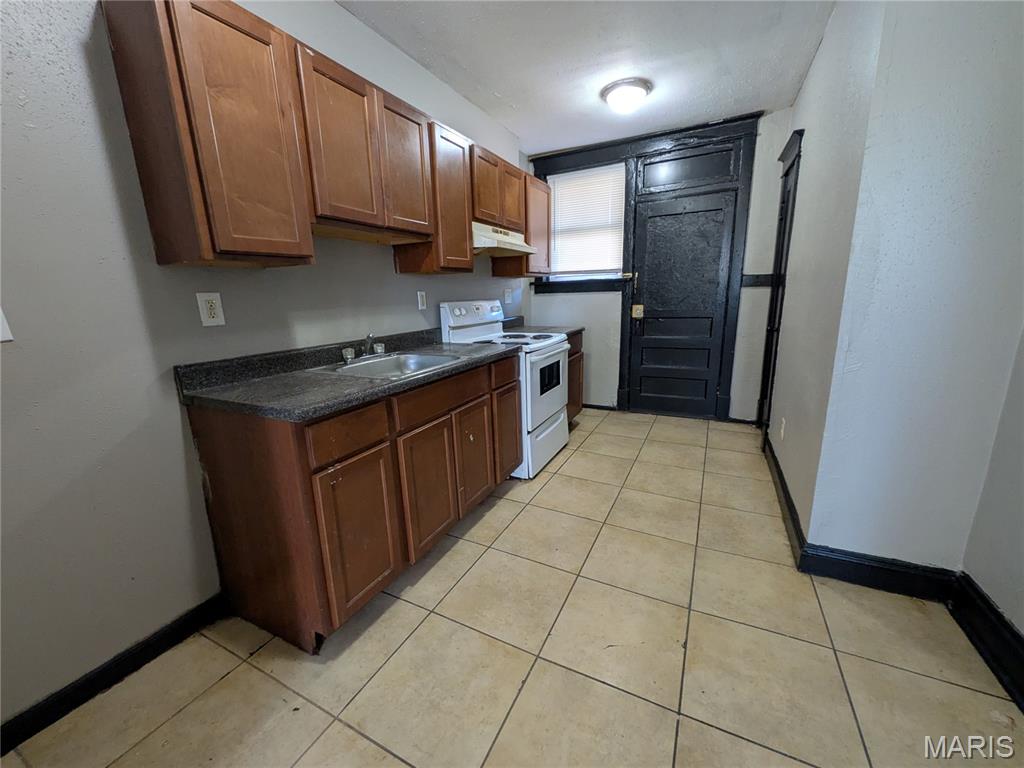 Grand Gravois Park - Residential Income