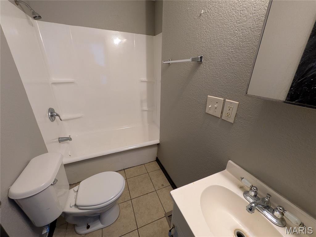 Grand Gravois Park - Residential Income