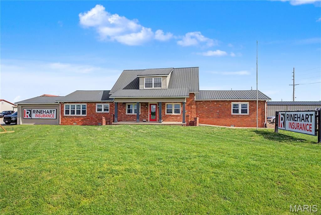 Photo of 2102 N Outer Road, Dexter, MO 63841 (MLS # 26027295)