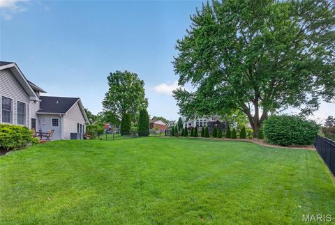 Tiny photo for 1719 Delaware Place, Cape Girardeau, MO 63701 (MLS # 26028412)