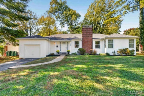 Photo of 1639 Holly Drive, Webster Groves, MO 63119 (MLS # 26068985)
