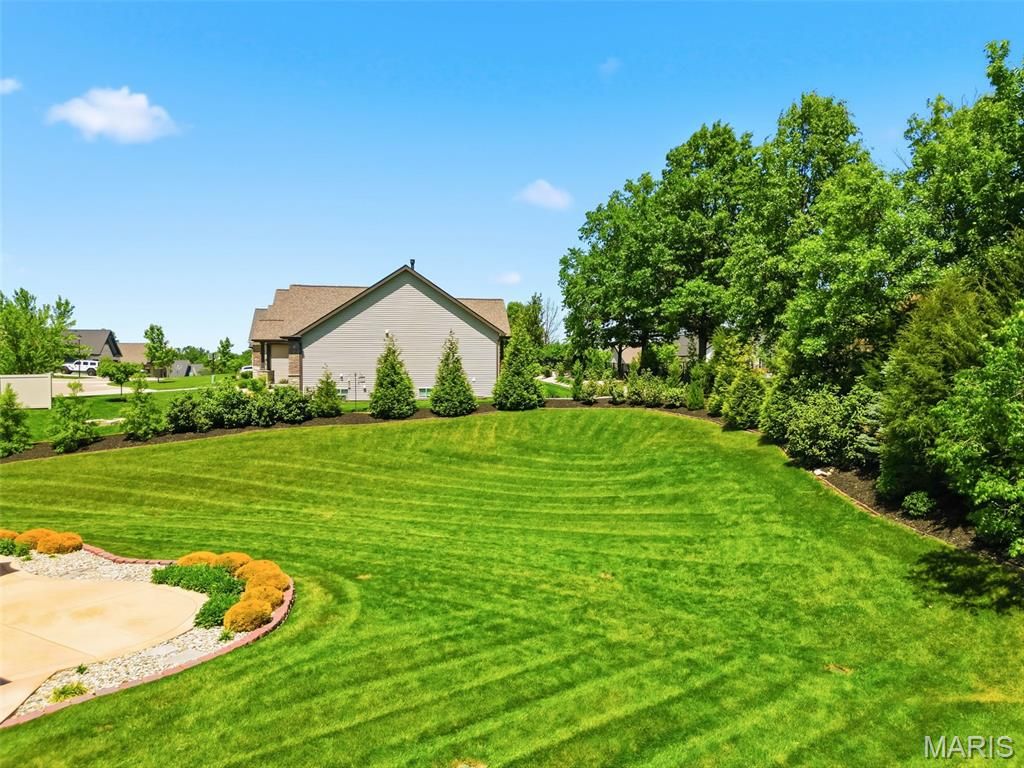 Photo of 213 Mason Glen Drive, Lake Saint Louis, MO 63367 (MLS # 26030162)