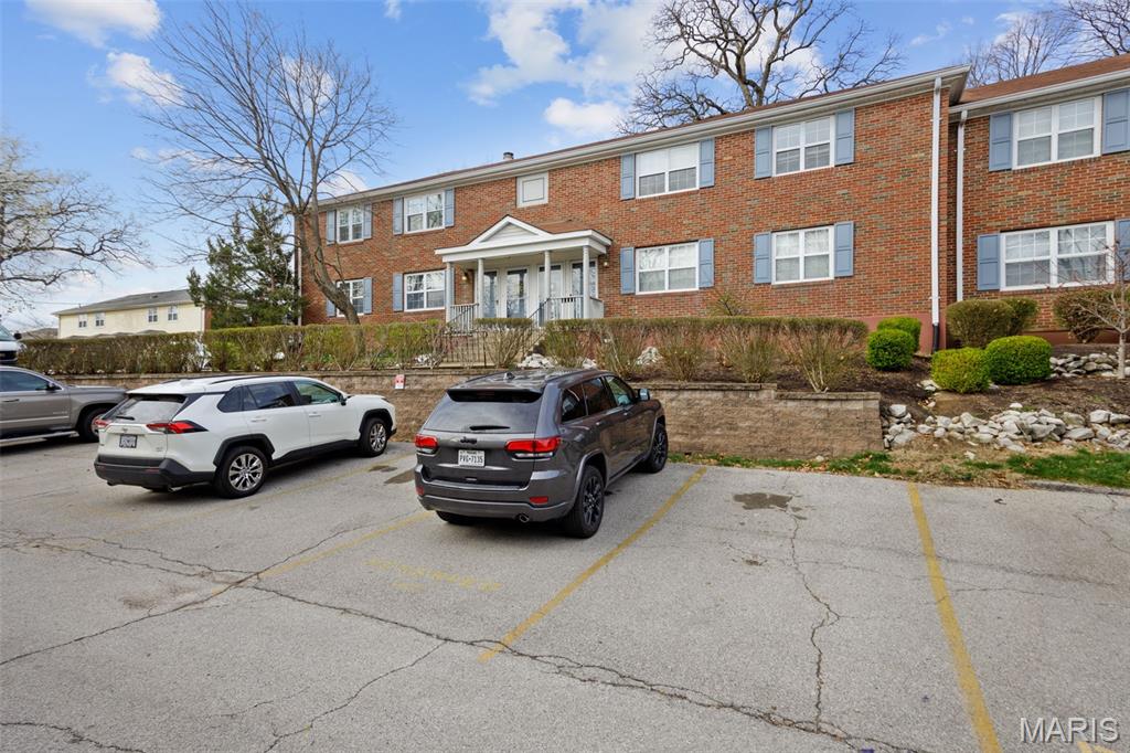 Brentwood Forest Condo Ph Six - Residential