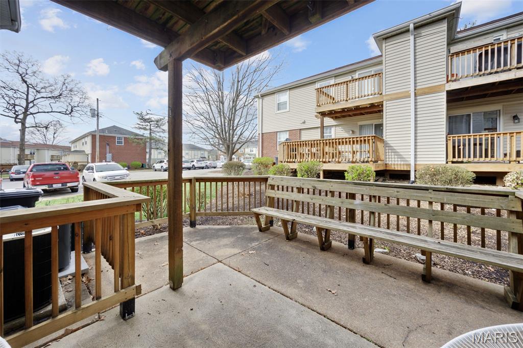 Brentwood Forest Condo Ph Six - Residential