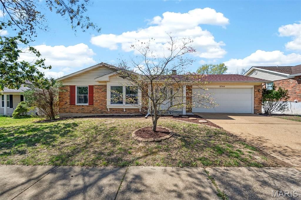 Photo of 5749 Lost Brook Court, St Louis, MO 63129 (MLS # 26020102)