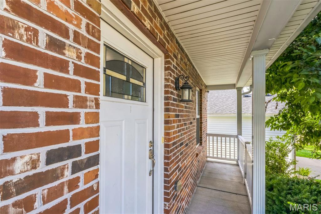 1294 Oakholt Court