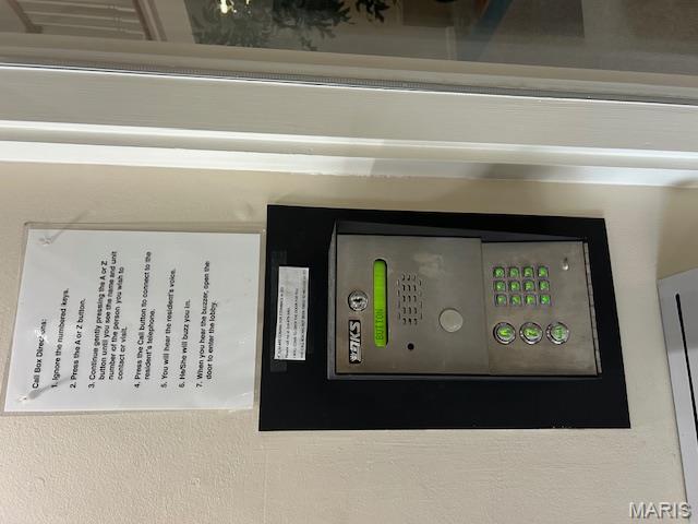 Villas At Golfview Condo The - Residential