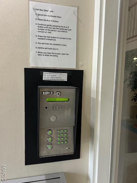 Tiny photo for 567 Sarah Lane #301, Creve Coeur, MO 63141 (MLS # 25077594)