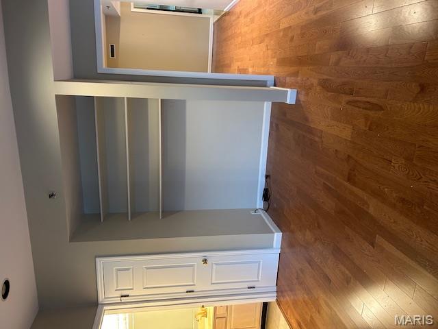 Villas At Golfview Condo The - Residential