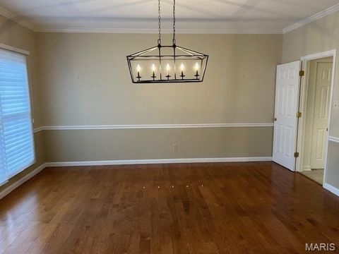 Tiny photo for 567 Sarah Lane #301, Creve Coeur, MO 63141 (MLS # 25077594)