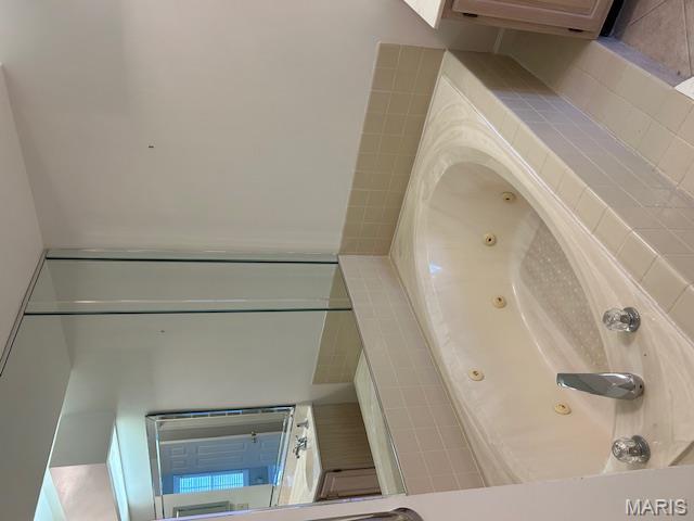 Villas At Golfview Condo The - Residential