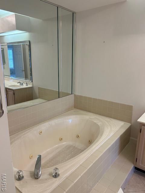 Tiny photo for 567 Sarah Lane #301, Creve Coeur, MO 63141 (MLS # 25077594)