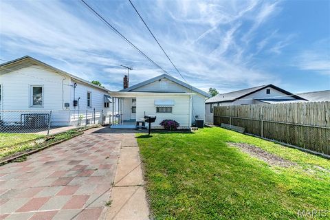 Tiny photo for 4425 Bingham Avenue, St Louis, MO 63116 (MLS # 26026126)