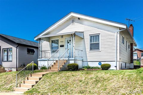 Tiny photo for 4425 Bingham Avenue, St Louis, MO 63116 (MLS # 26026126)