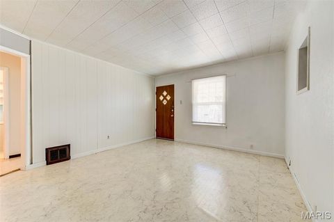 Tiny photo for 4425 Bingham Avenue, St Louis, MO 63116 (MLS # 26026126)