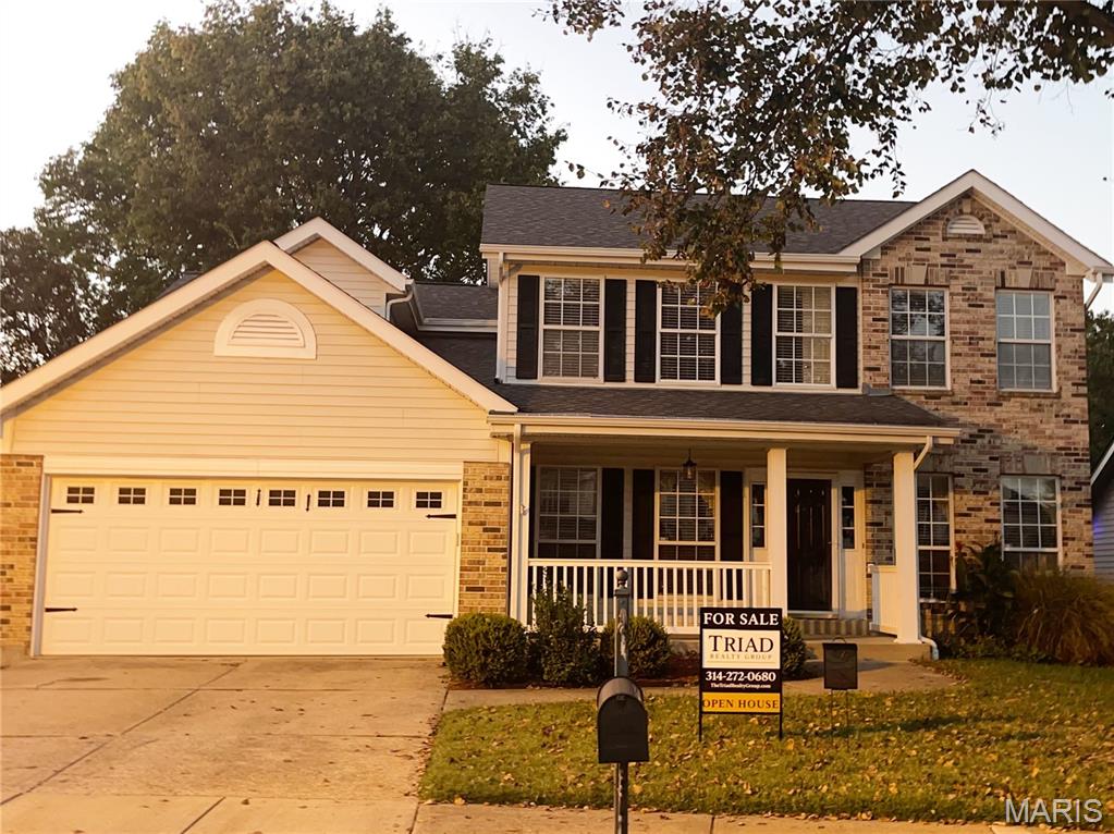 Photo of 763 Summer Top Circle, Fenton, MO 63026 (MLS # 26067622)