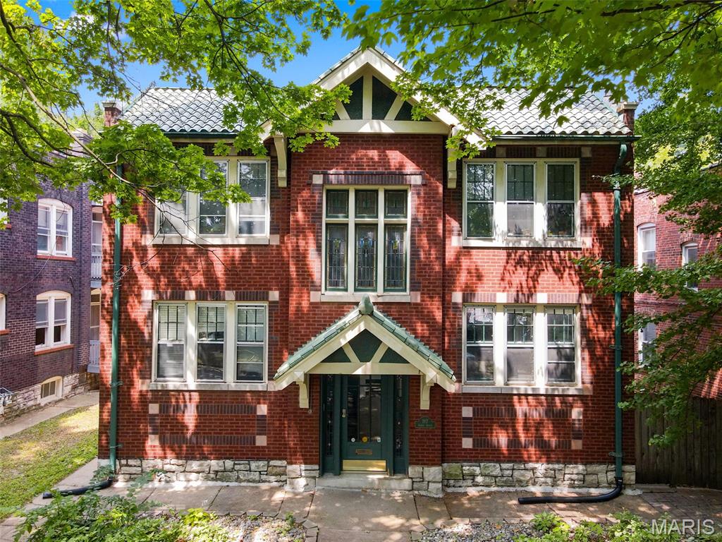 1917 Alfred Avenue