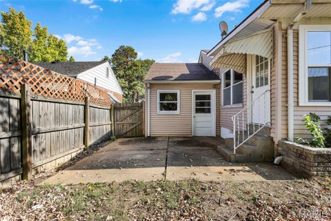 Tiny photo for 7931 E Yorkshire Drive, Affton, MO 63123 (MLS # 26068982)