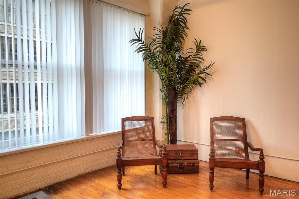 King Bee Lofts - Residential Lease