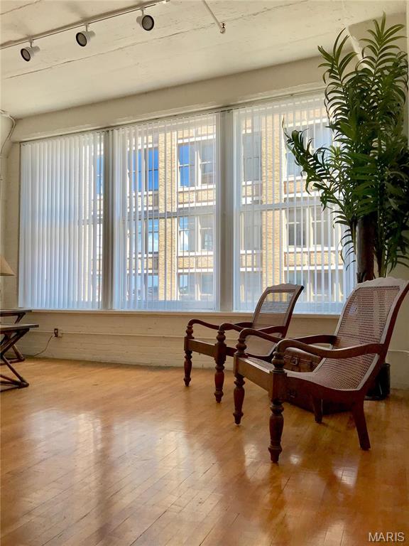 King Bee Lofts - Residential Lease