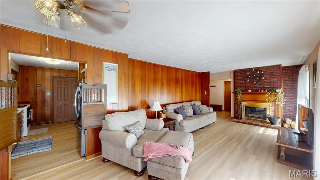 1109 Killarney Drive