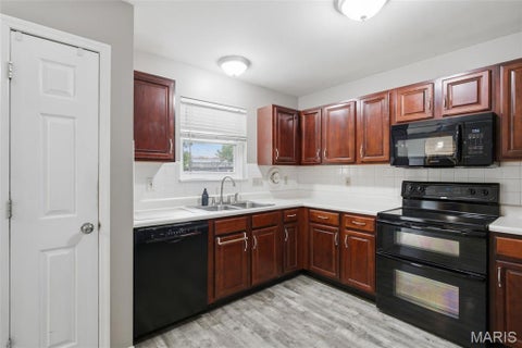 Tiny photo for 2021 Twin Fawns Court, St Peters, MO 63376 (MLS # 26046462)