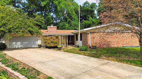 Photo of 1639 Red Gate Lane, St Louis, MO 63146 (MLS # 26056667)