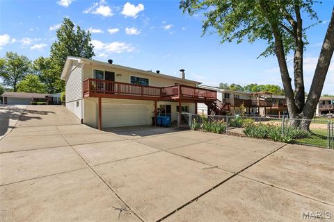 Tiny photo for 829 Forest Village Drive, Ballwin, MO 63021 (MLS # 26025438)